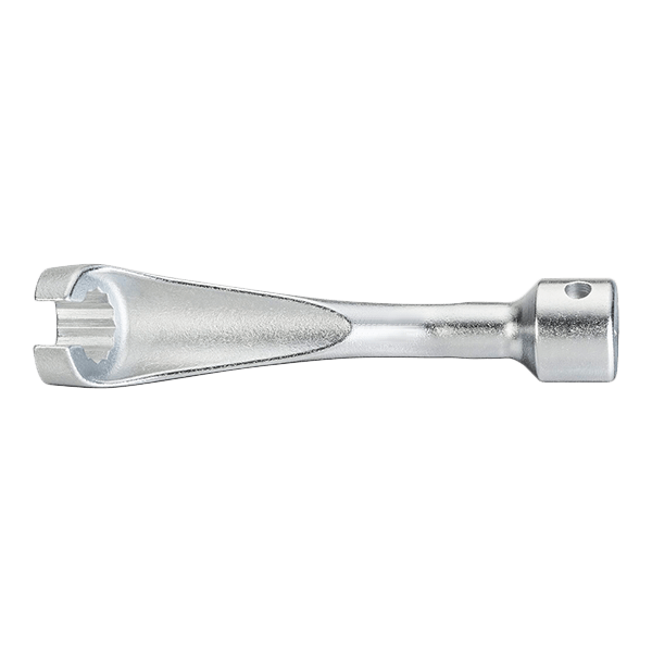 Socket, injection line