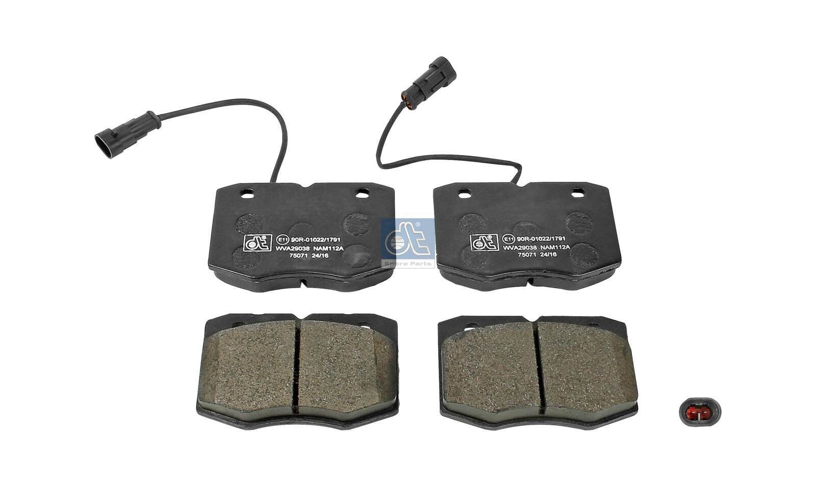 Set of brake pads DT Spare Parts Front Axle - 7.92629