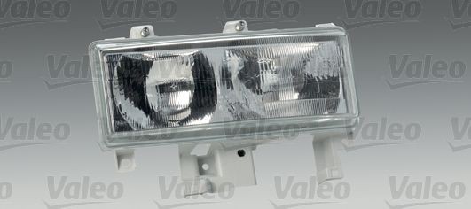 VALEO Left, H1, H7, W5W, Halogen, with low beam, for right-hand traffic, with motor for headlamp levelling Left-hand/Right-hand Traffic: for right-hand traffic, Vehicle Equipment: for vehicles with headlight levelling (mechanical) Front lights 043980 buy