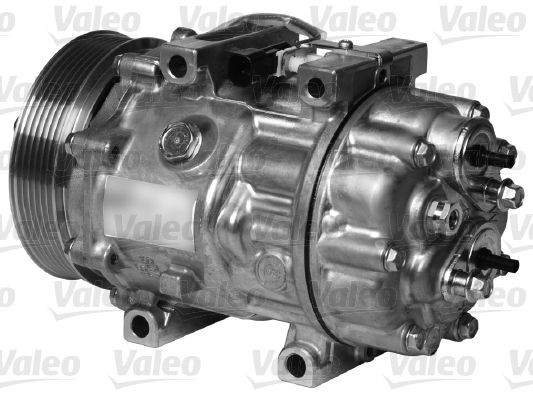 Volvo Air conditioning compressor VALEO 813203 at a good price