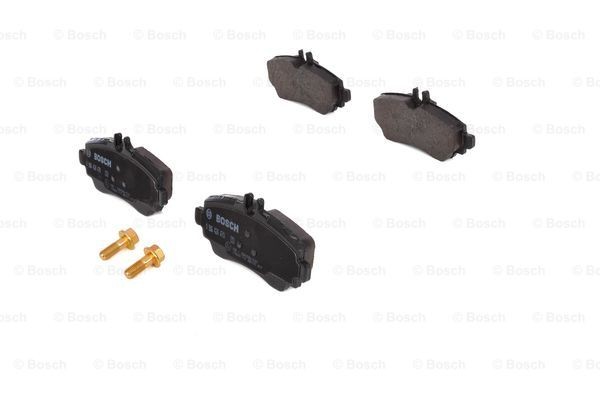 BOSCH Brake pad kit 0 986 424 470 suitable for Mercedes W168