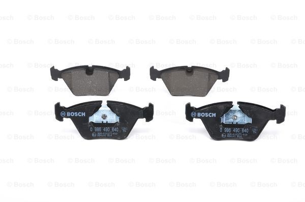 0986490640 Set of brake pads 21064 BOSCH Low-Metallic, with anti-squeak plate, with piston clip