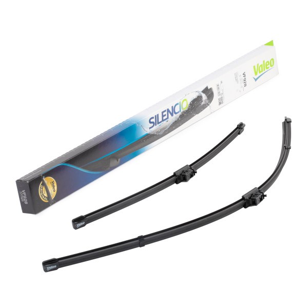 VALEO SILENCIO FLAT BLADE SET 577928 Wiper blade 700, 450 mm Front, Flat wiper blade, with spoiler, for left-hand drive vehicles