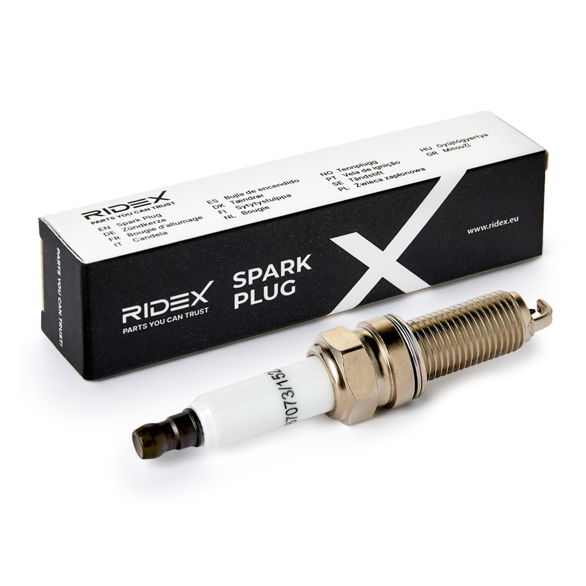 RIDEX M12x1,25, Spanner Size: 16 mm Electrode distance: 0,8mm Engine spark plug 686S0138 buy