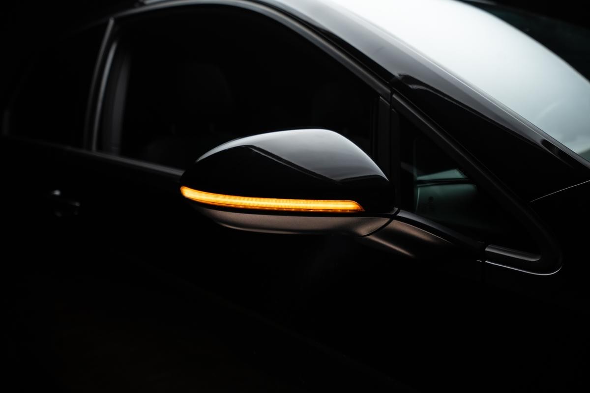 LEDDMI5G0WTS Side marker lights LEDriving® Dynamic Mirror Indicator for VW Golf VII OSRAM LEDDMI 5G0 WT S review and test