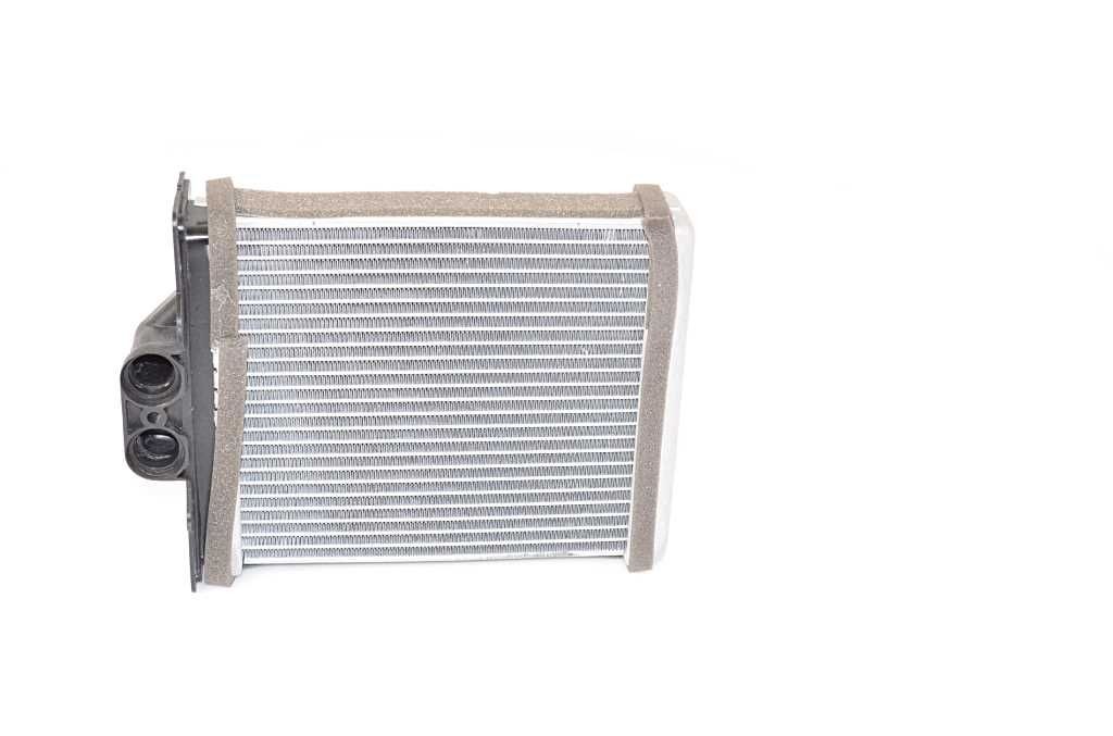 65530008 BSG Core Dimensions: 207 x 177 x 42 mm Aluminium, Mechanically jointed cooling fins, Plastic Heat exchanger, interior heating BSG 65-530-008 buy