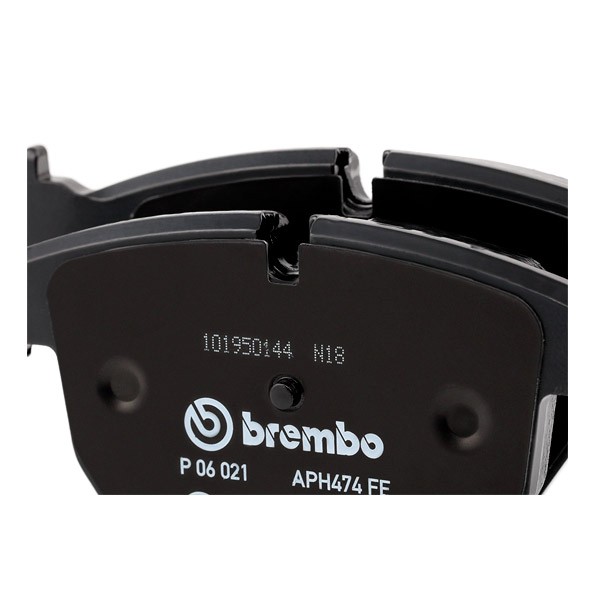 OEM-quality BREMBO P 06 021 Disc pads