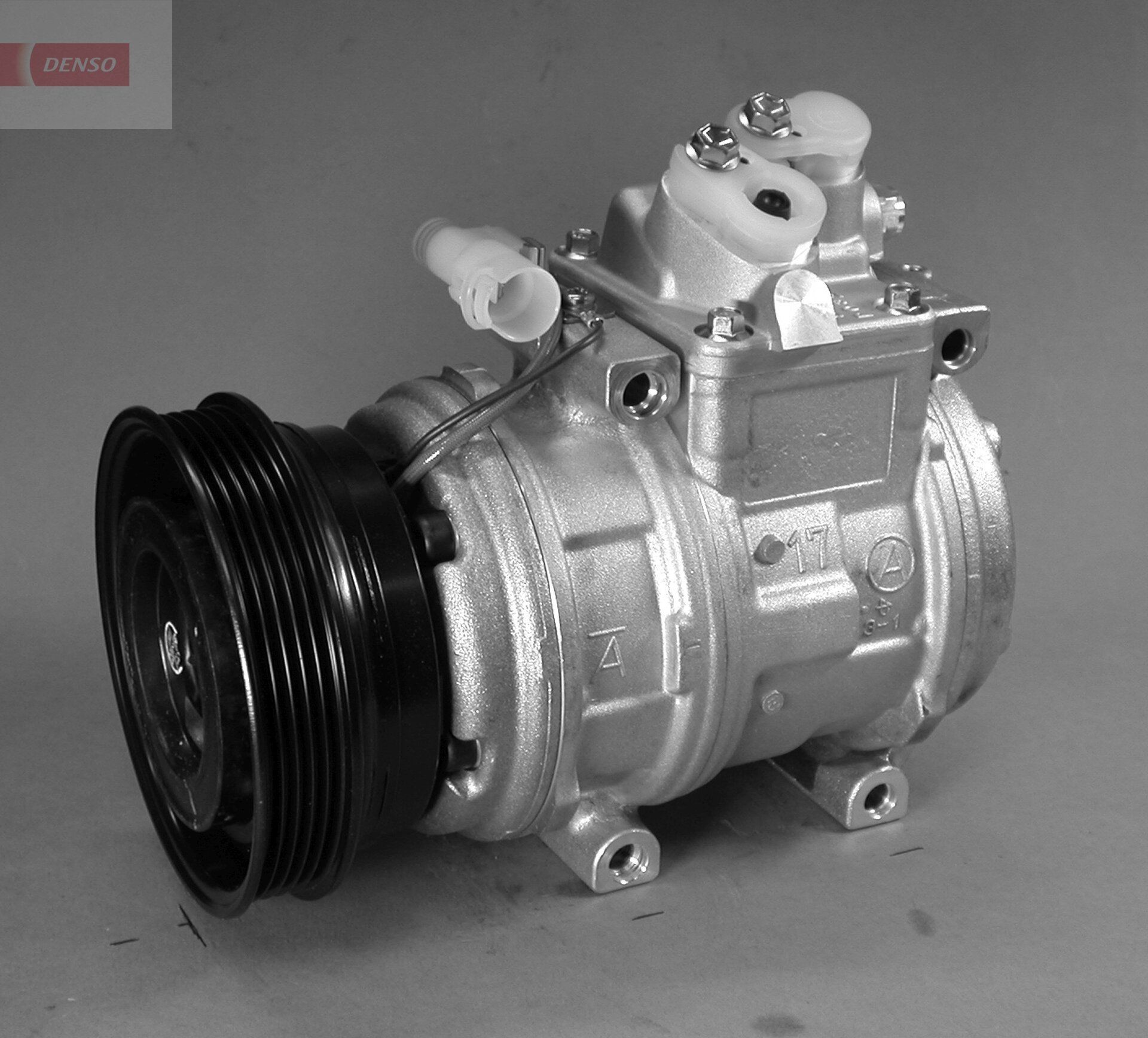 DENSO DCP14004 Air conditioning compressor 10PA17C, 12V, PAG 46, R 134a, with magnetic clutch