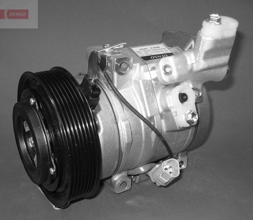 DENSO DCP50033 Air conditioning compressor 10S15C, 12V, PAG 46, R 134a, with magnetic clutch