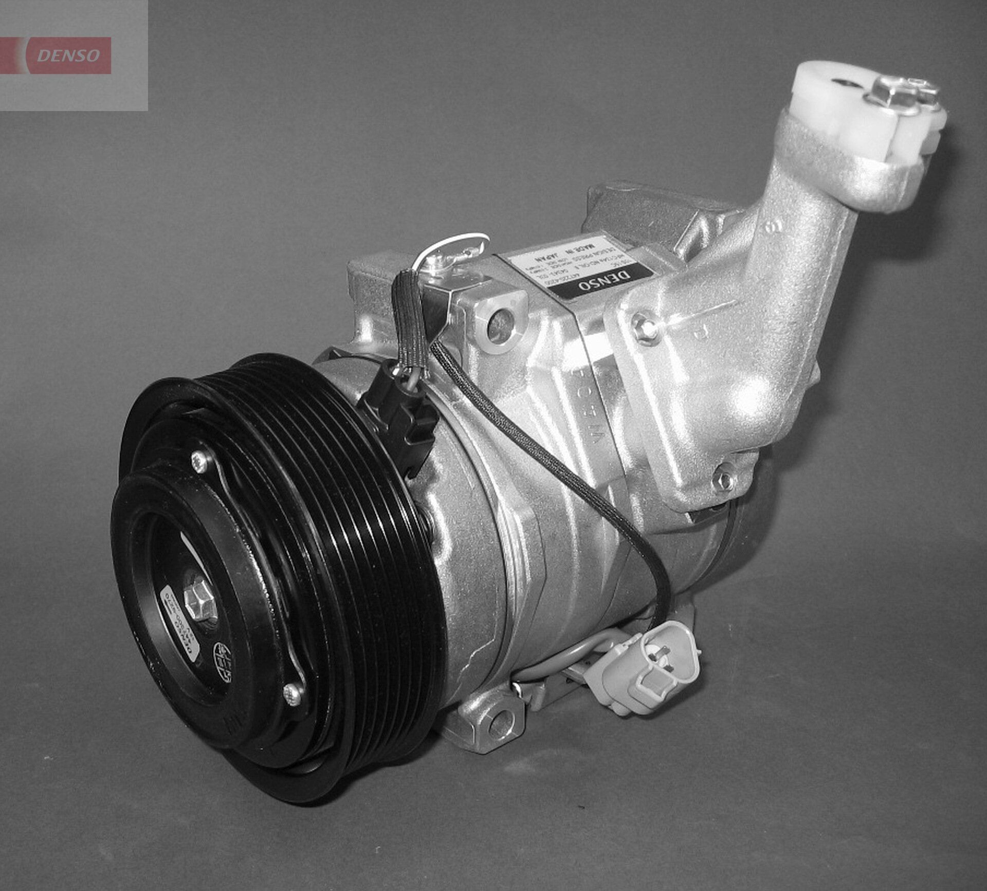 DENSO DCP50220 Air conditioning compressor 8832044120