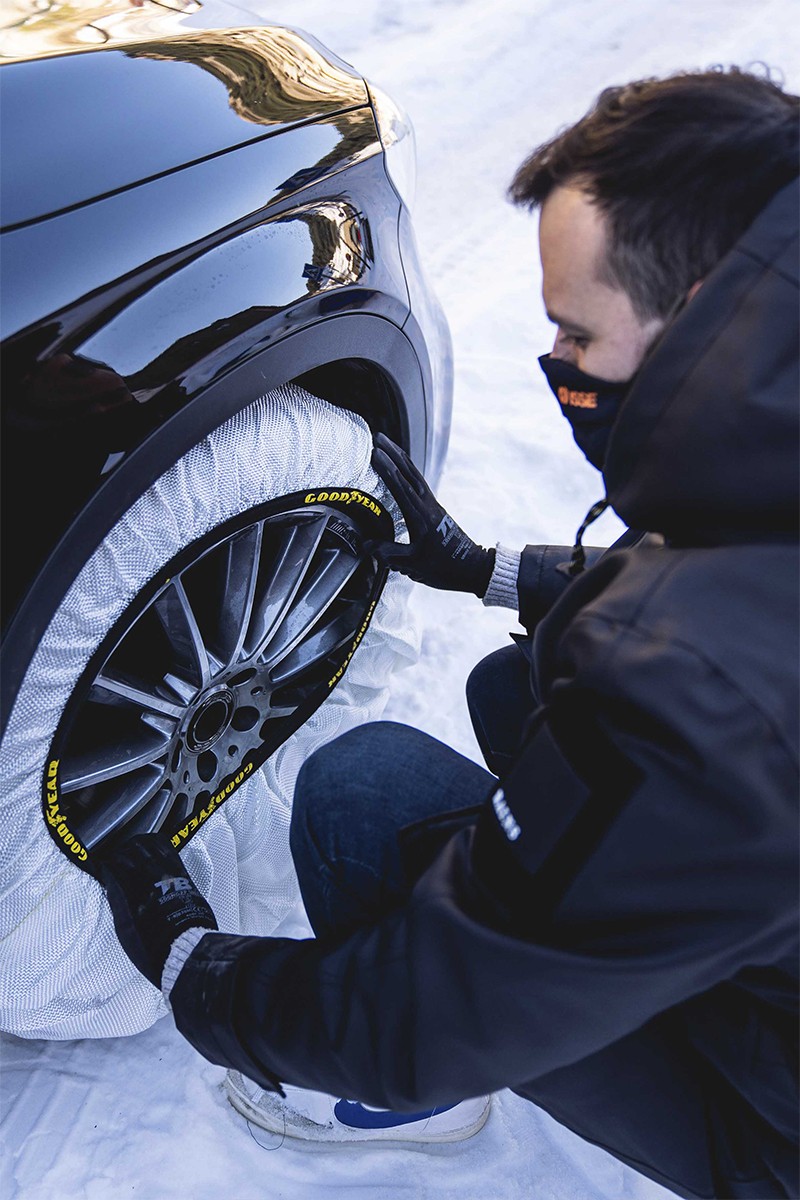 Chaîne neige 235-55-R18 : achetez pas cher ▷ AUTODOC Accessoires d'hiver  pour voiture magasin en ligne