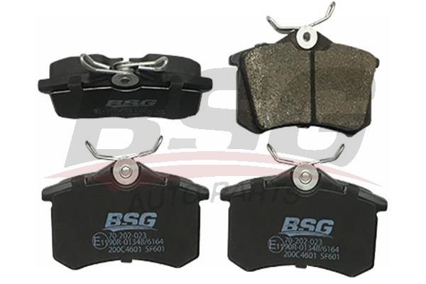 BSG BSG70-202-023 Kit pastiglie freni 1JD 698 451