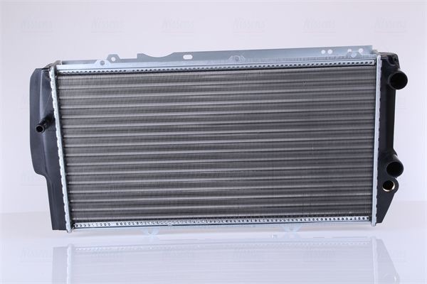 NISSENS 604551 Engine radiator Aluminium, 570 x 308 x 42 mm, with gaskets/seals, without expansion tank, without frame, Mechanically jointed cooling fins
