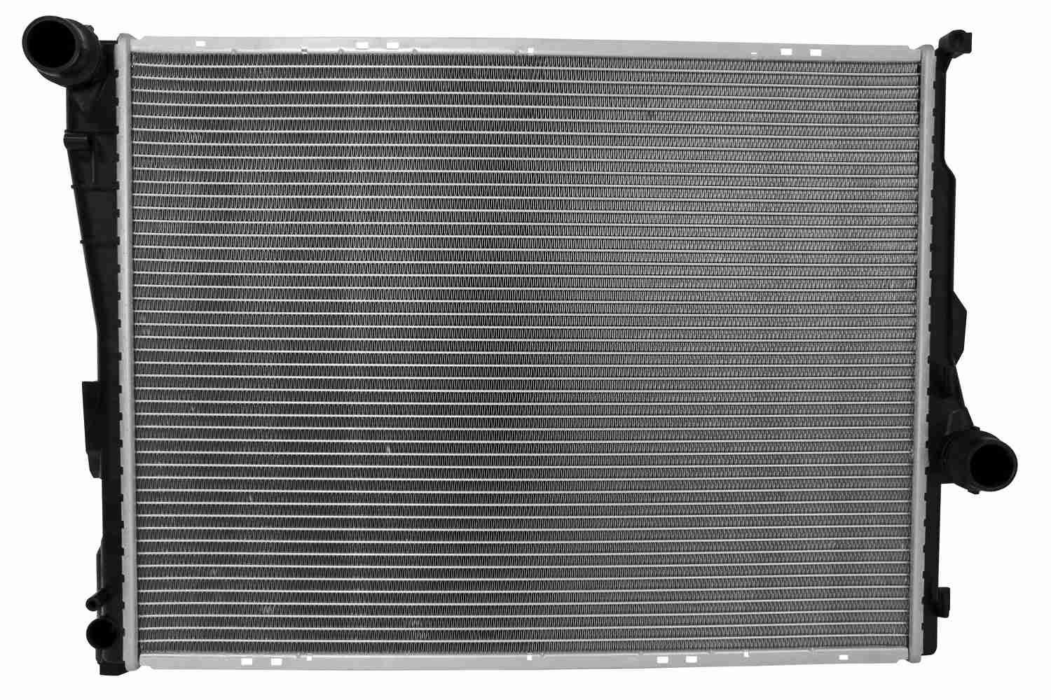 VEMO Original Quality V20-60-1518 Engine radiator for vehicles without air conditioning, 580 x 446 x 32 mm, Manual Transmission