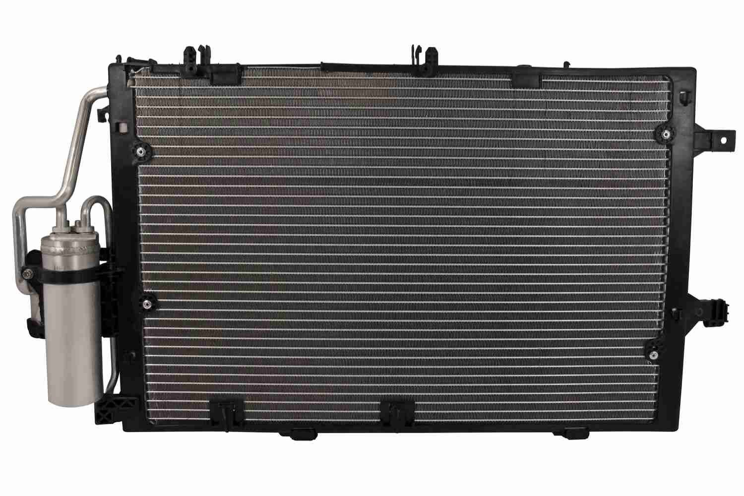 Great value for money - VEMO Air conditioning condenser V40-62-0007