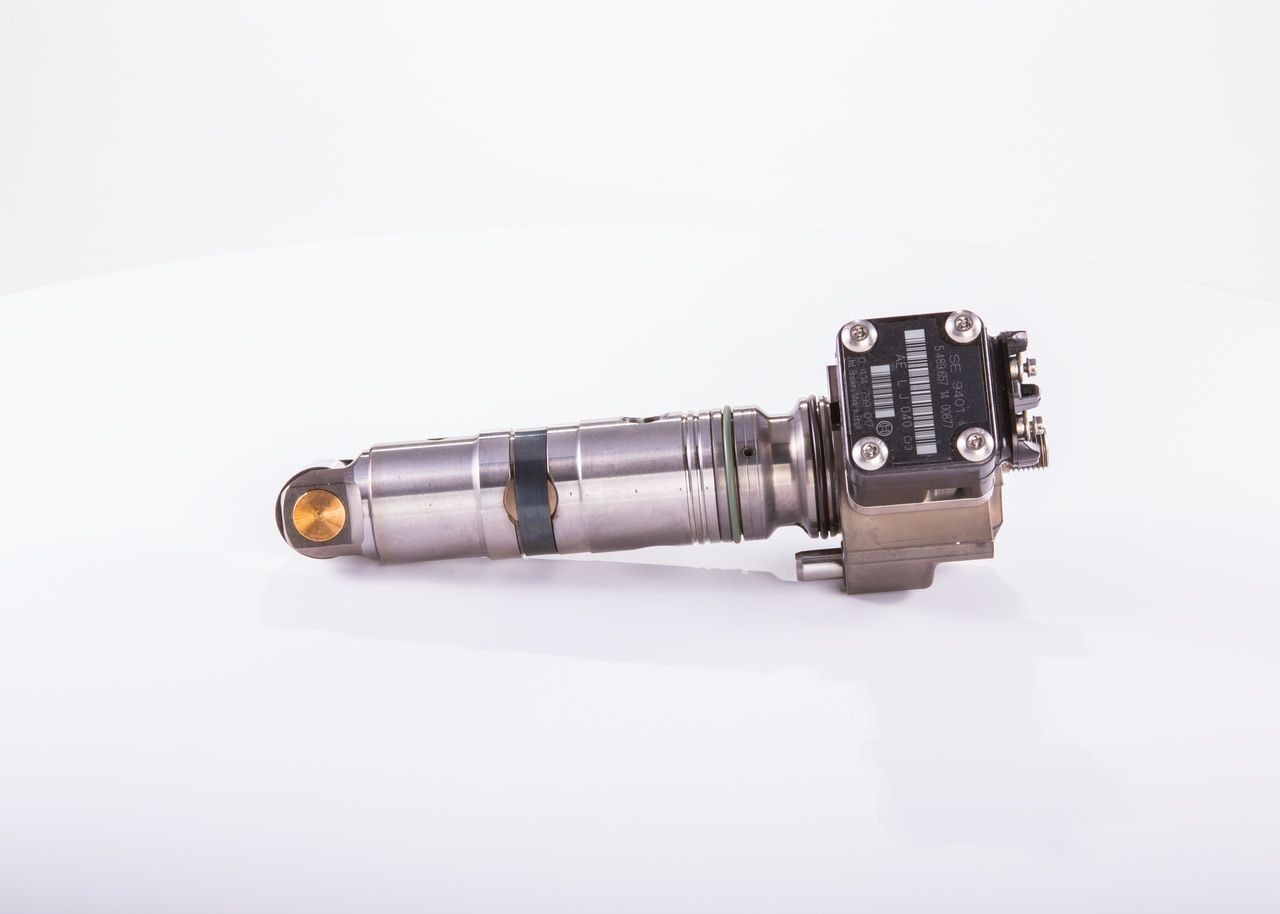 BOSCH Pump and Nozzle Unit 0 414 799 017 suitable for MERCEDES-BENZ Intouro (O 560)