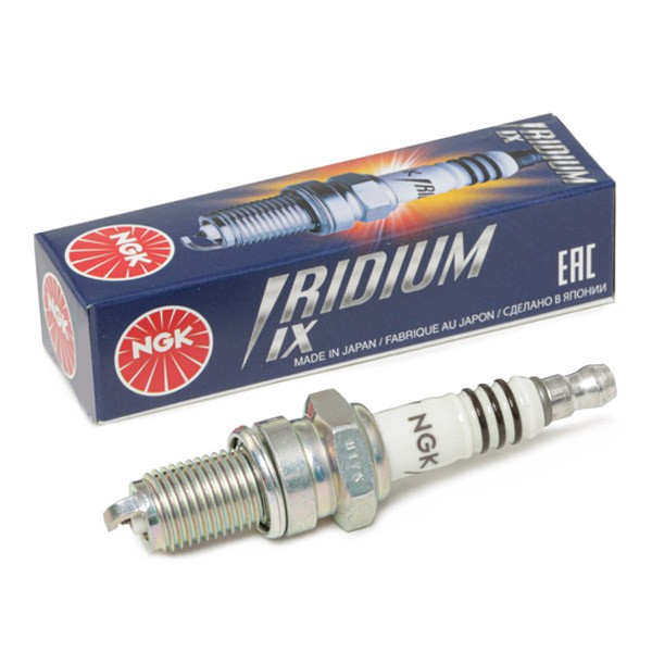 Spark Plug NGK 2202 CG Motorcycle Moped Maxi scooter