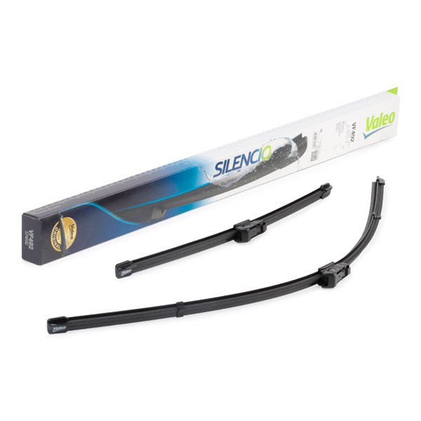 VALEO SILENCIO X.TRM 574692 Wiper blade 700, 400 mm Front, Beam, with spoiler, for left-hand drive vehicles, Pin Fixing