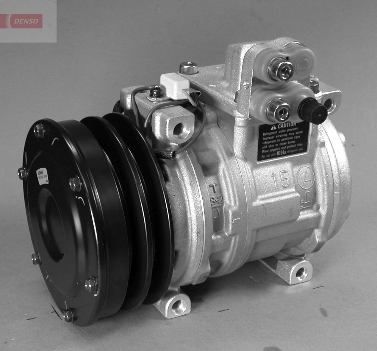DENSO DCP99504 Air conditioning compressor 10PA15C, 12V, PAG 46, R 134a, with magnetic clutch