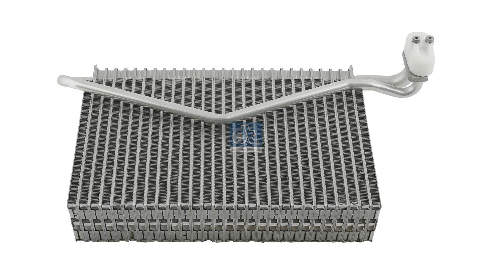 8FV 351 211-761 DT Spare Parts Evaporator, air conditioning 4.64605 buy
