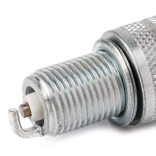 OE018T10 Spark plug CHAMPION OE018 review and test