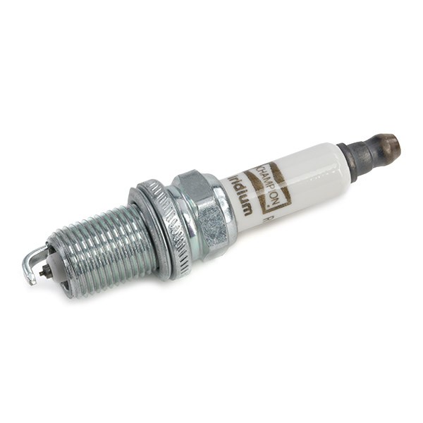 OE180T10 Spark plug CHAMPION OE180 review and test