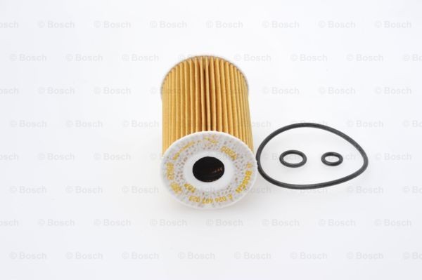 BOSCH F026407023 Engine oil filter with gaskets/seals, Filter Insert