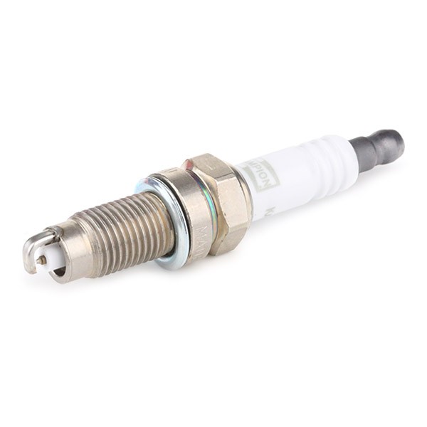 OE215 Spark plug CHAMPION OE215 review and test