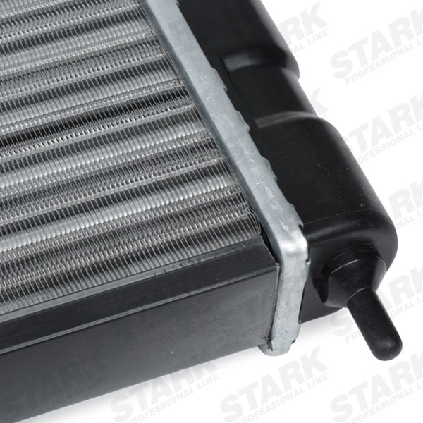OEM-quality STARK SKRD-0120325 Engine radiator
