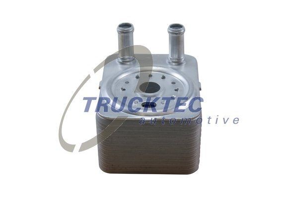 Great value for money - TRUCKTEC AUTOMOTIVE Engine oil cooler 07.18.037