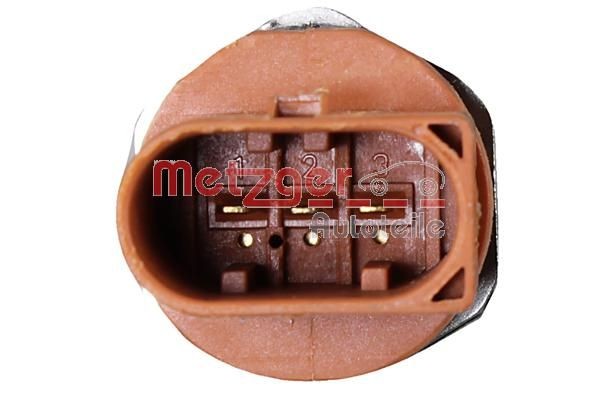 METZGER Fuel pressure sensor 0906136