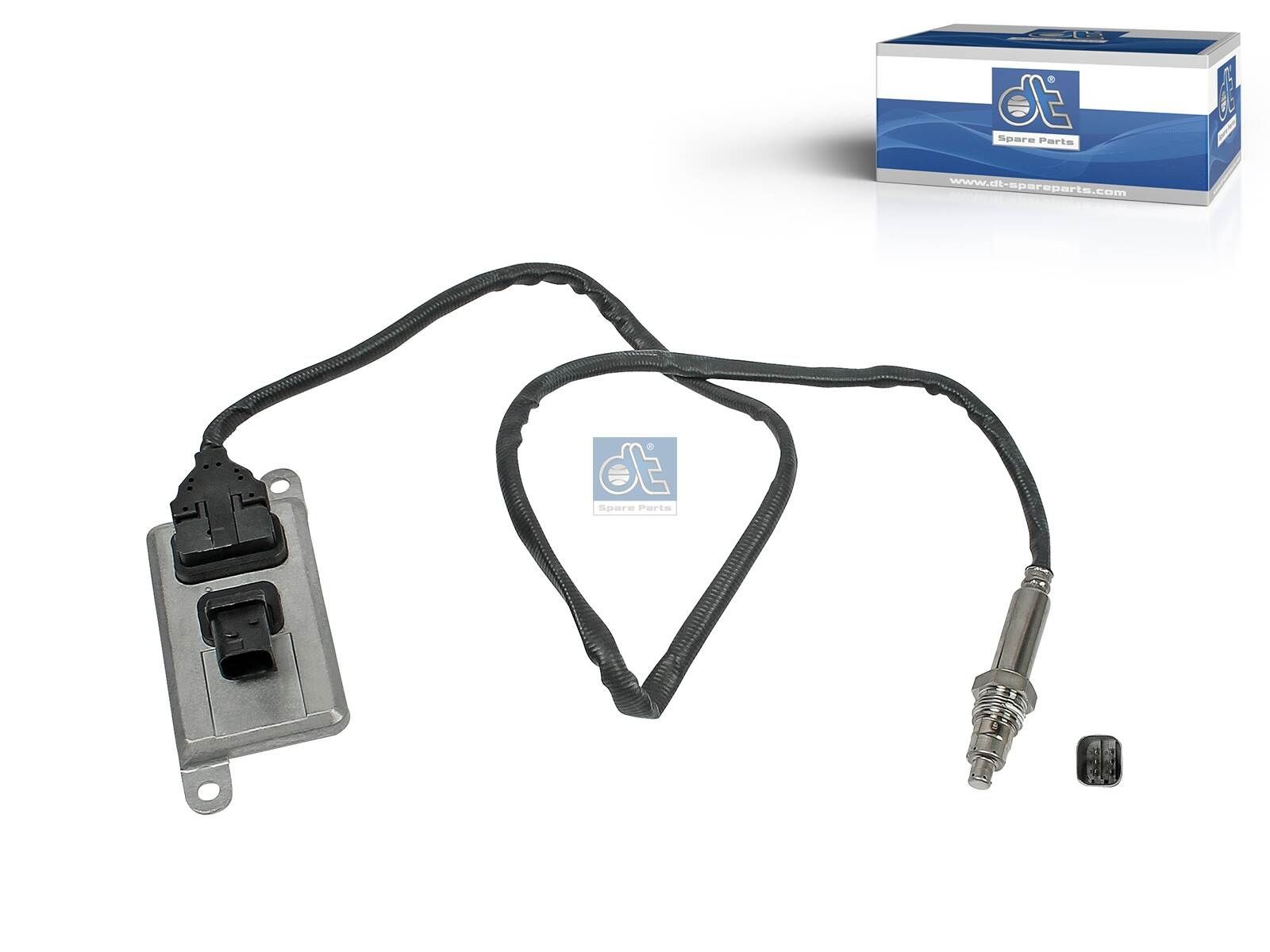 3.37077 DT Spare Parts NOx-Sensor, Harnstoffeinspritzung für MAGIRUS-DEUTZ online bestellen