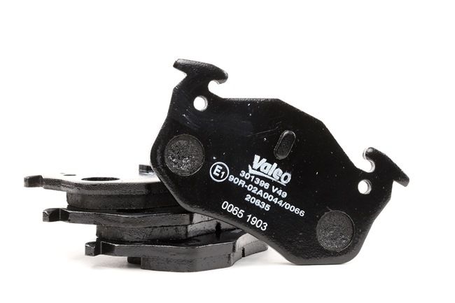 Eje trasero HELLA PAGID 8DB 355 018-951 Juego de pastillas de freno