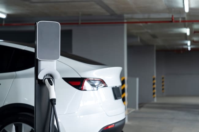 Qual é o carro elétrico com maior alcance