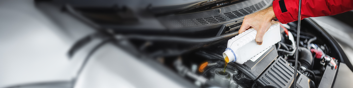 How much does an oil change for a Land Rover cost in the UK in 2025?