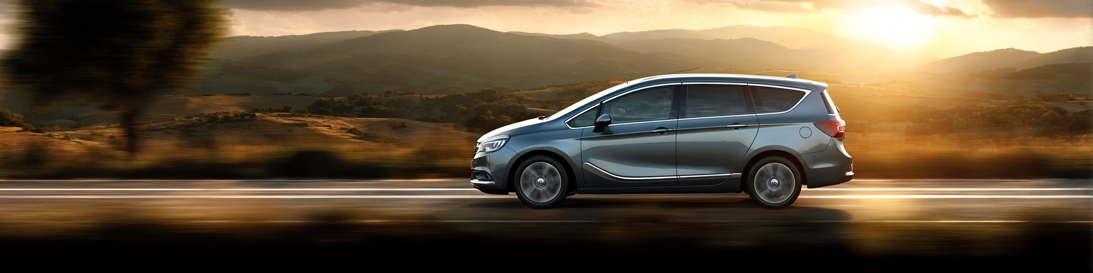Opel Zafira Tourer engines