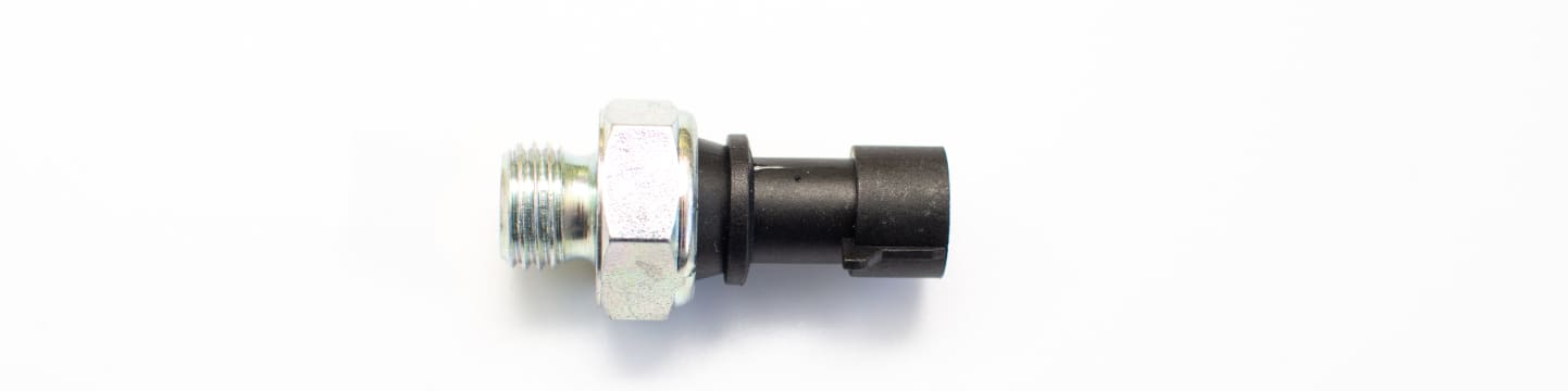 Wie kann ich den Öldruckschalter ausbauen?