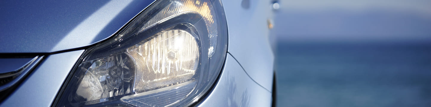 Warum ist mein Scheinwerfer von innen milchig?