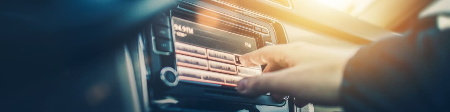 Comment trouver un autoradio compatible avec ma voiture ?