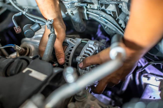 Alternatore auto: quanto costa davvero sostituirlo o ripararlo?