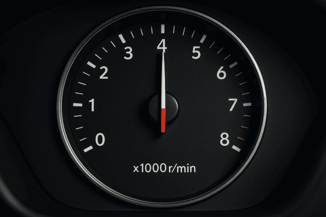 Frenare col motore comporta dei rischi?