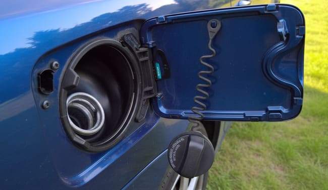 Volvo S60: Problémy s mechanizmom uzáveru palivovej nádrže