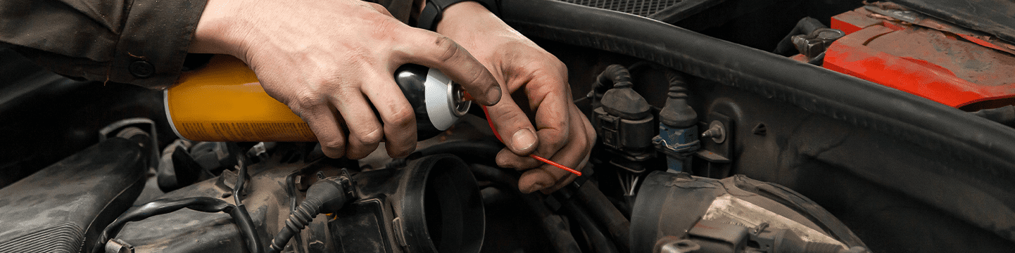 Cómo arrancar un coche con spray autoarranque