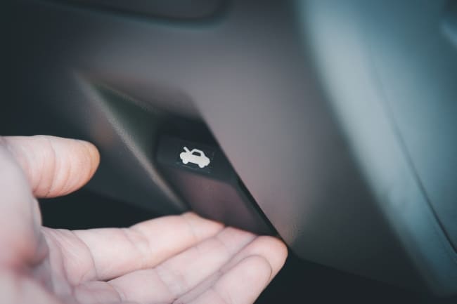 How to find the Toyota Aygo bonnet release 