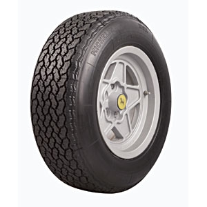Pneus été 215 70 14 92W Michelin X Works 055801