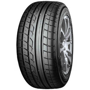 Yokohama 235 45 17 tommer All tarrain-dekk K8960